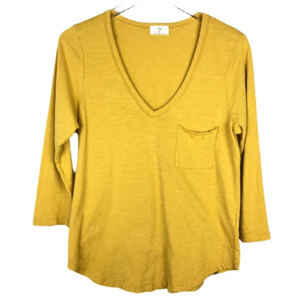 Anthropologie t. La Casual V-Neck Top Sz S